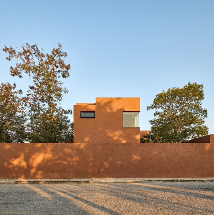 K'ab House / Lessmore Group-外観写真
