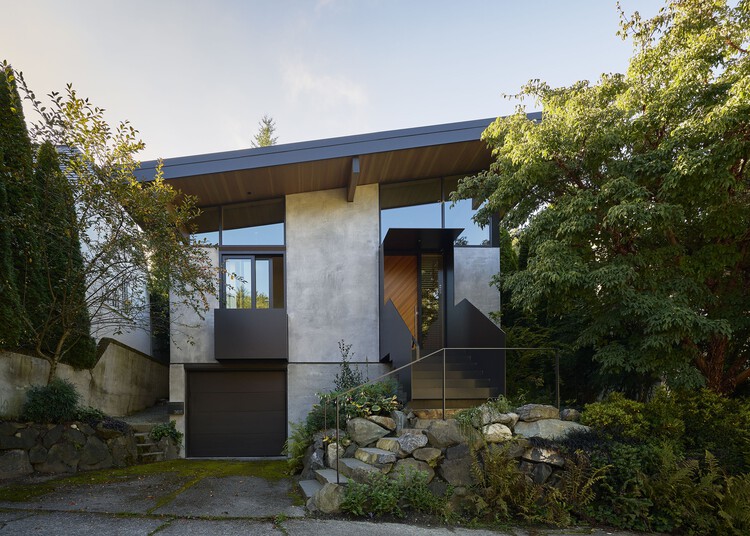 In -cind House / go'c-外観写真