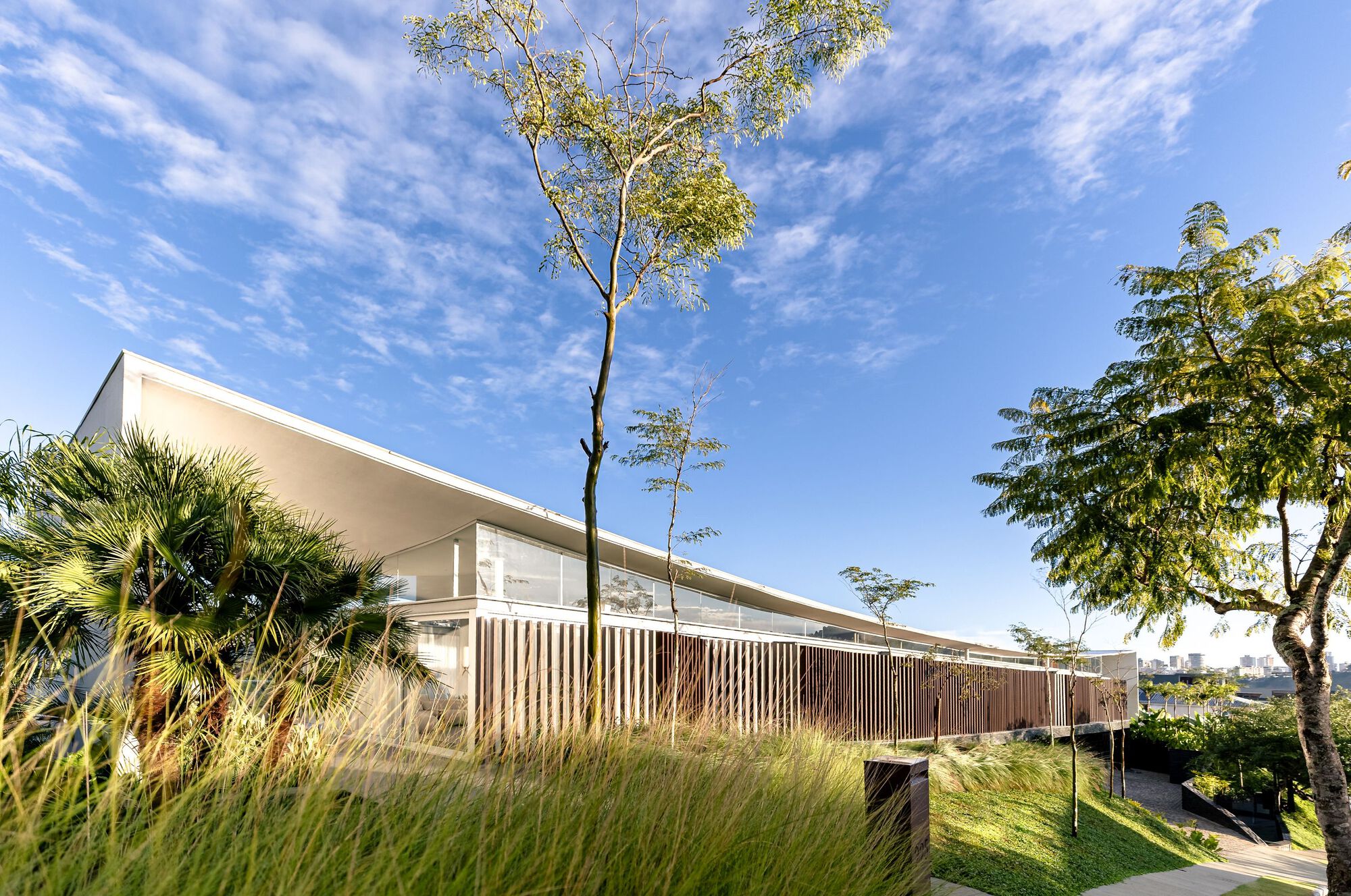 Linho House / Tetro Arquitetura