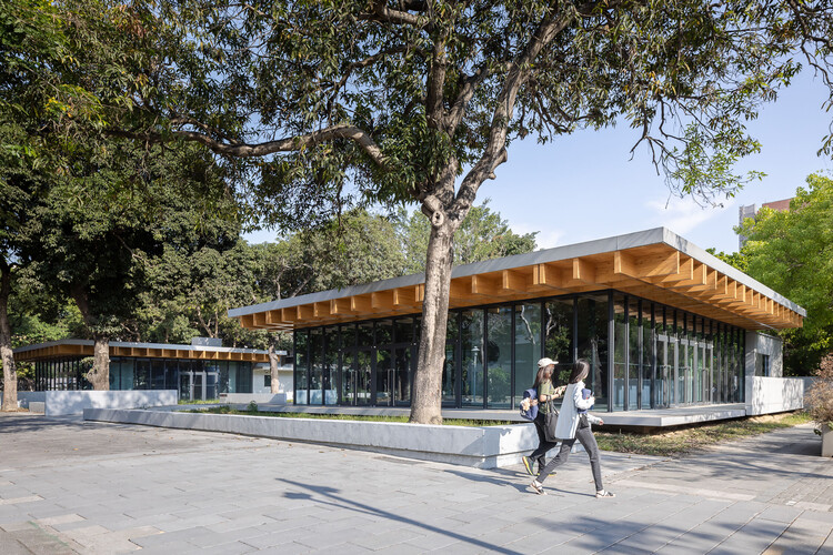 nckuアートラウンジda hsin yuan / mayu Architects-外観写真、コラム