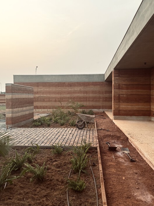 バマハウス / l'Africaine d'Architecture-外観写真、木