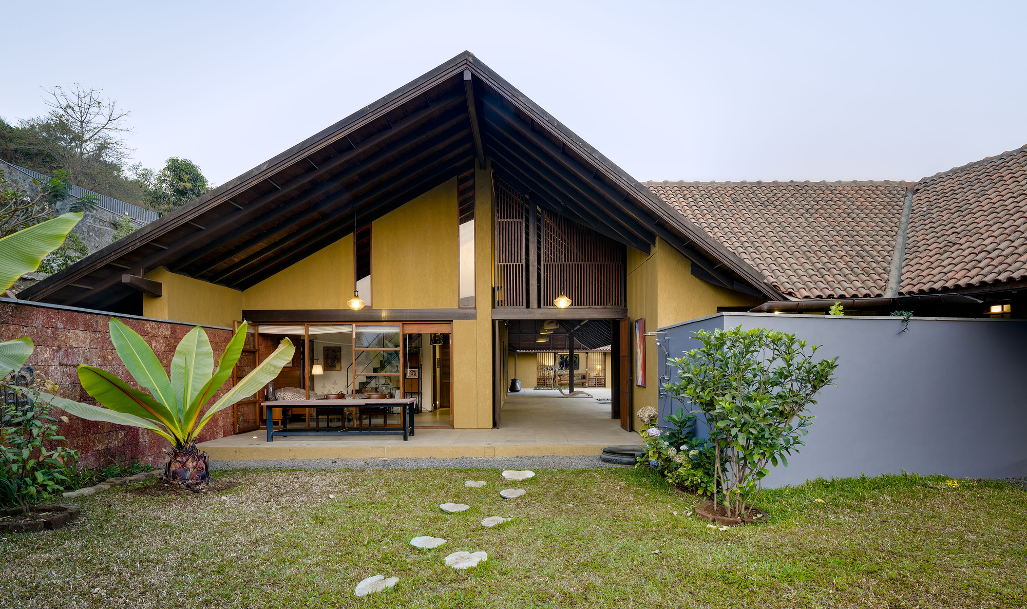 Panshet / Opolis Architectsの家