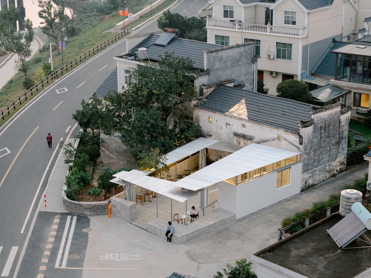 Longyou Tourist Center / Atelier Tao+C-外部写真、コンクリート