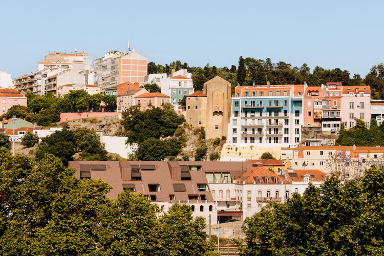 Montisnava Residential Building /AntónioCostaLimaArquitectos-画像1 43