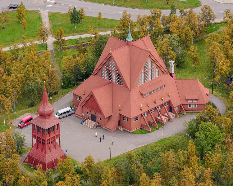 スウェーデンは町を越えて世紀前の教会を輸送して鉱山の拡大を逃れます-5 of 5の画像1
