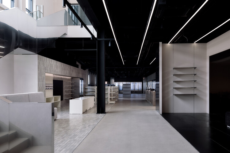 Harim First Kitchen / Studio Gimgeosil -Image 1 of 37