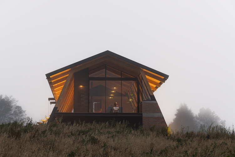 La Miradora House / Taller General -Image1/33